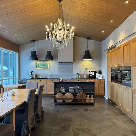 Grand Mountain Retreat - Panoramic Views *