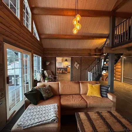 Grand Mountain Retreat - Panoramic Views Chalet Voss