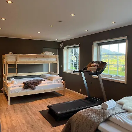 Grand Mountain Retreat - Panoramic Views Chalet