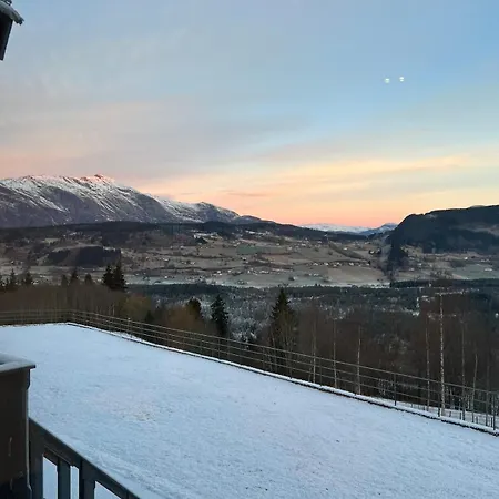 Chalet Grand Mountain Retreat - Panoramic Views *