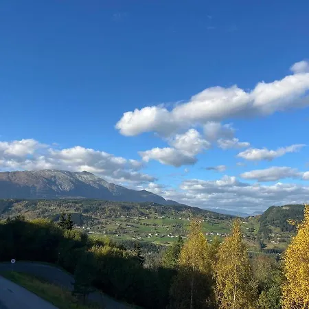 Grand Mountain Retreat - Panoramic Views *