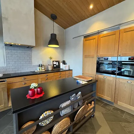 Grand Mountain Retreat - Panoramic Views Chalet