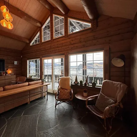 Grand Mountain Retreat - Panoramic Views * Voss